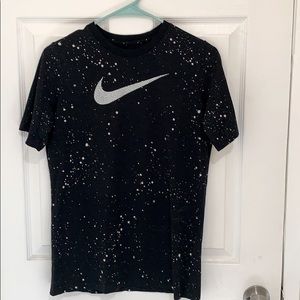 2 NIKE T-Shirts